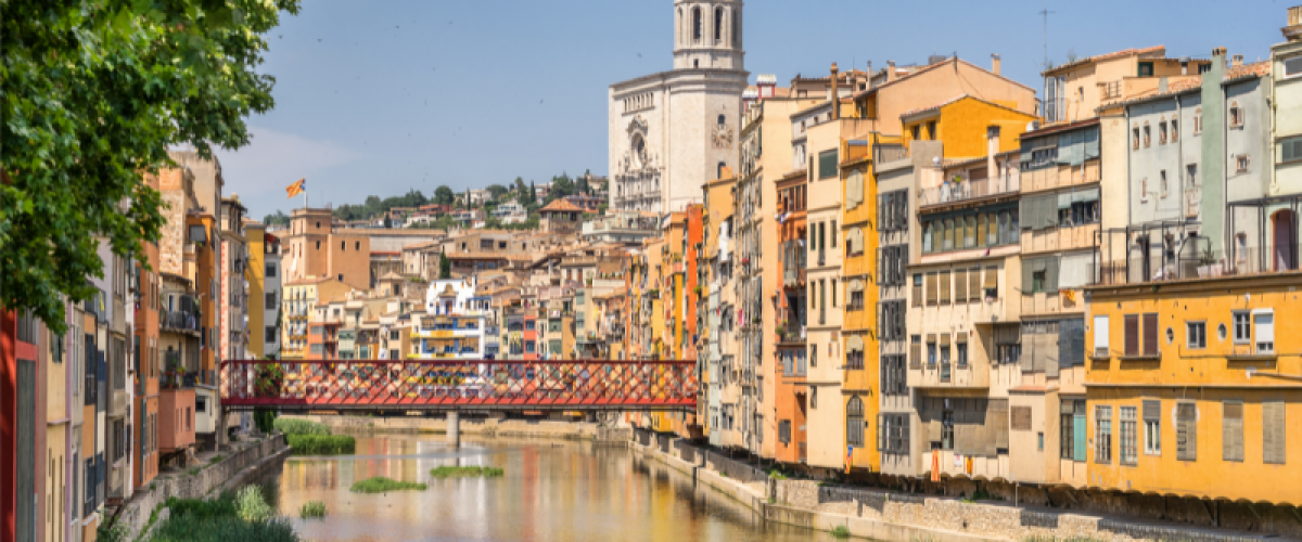 Experiencias nocturnas en Girona gastronomía, bares con jazz y rutas con encanto